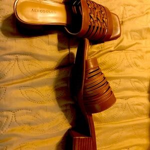 Aerosole sandals, brown, slip on.